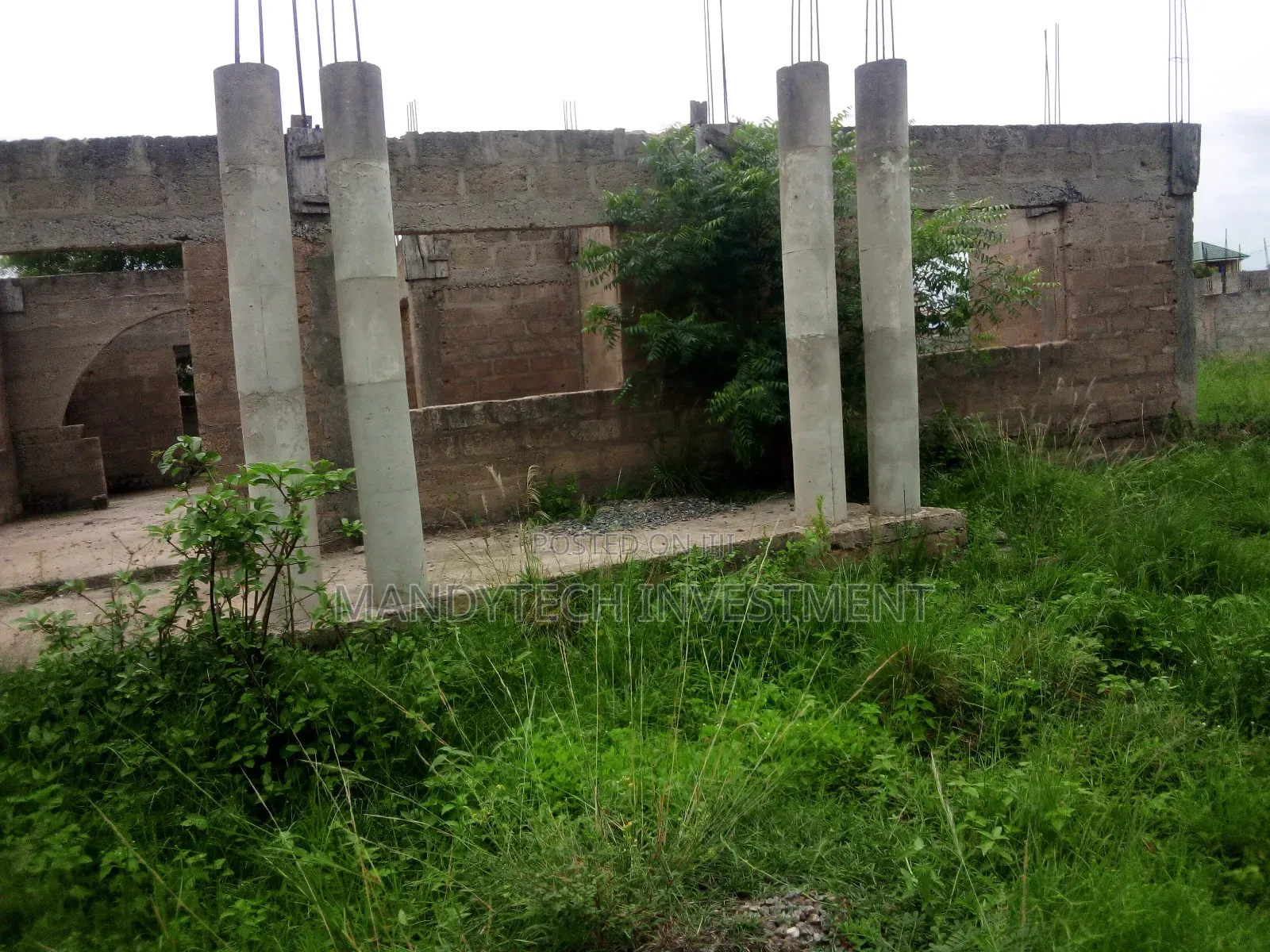 5 Bedroom Uncompleted Storey Building- Lakeside