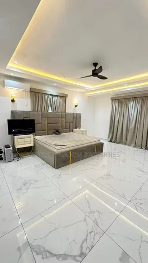 6bdrm Duplex in Suadom Real Estate, Tema Metropolitan for sale