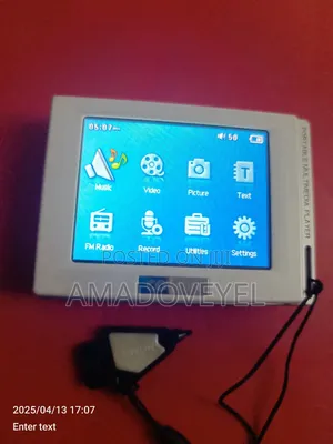 Crown D2 Digital Mp3 Player