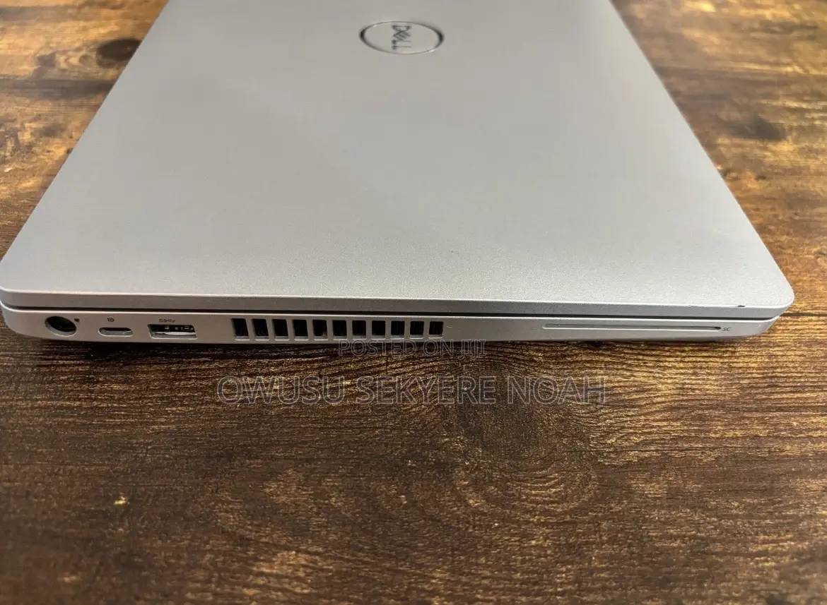 New Laptop Dell Precision 5520 16GB Intel Core i5 SSD 256GB