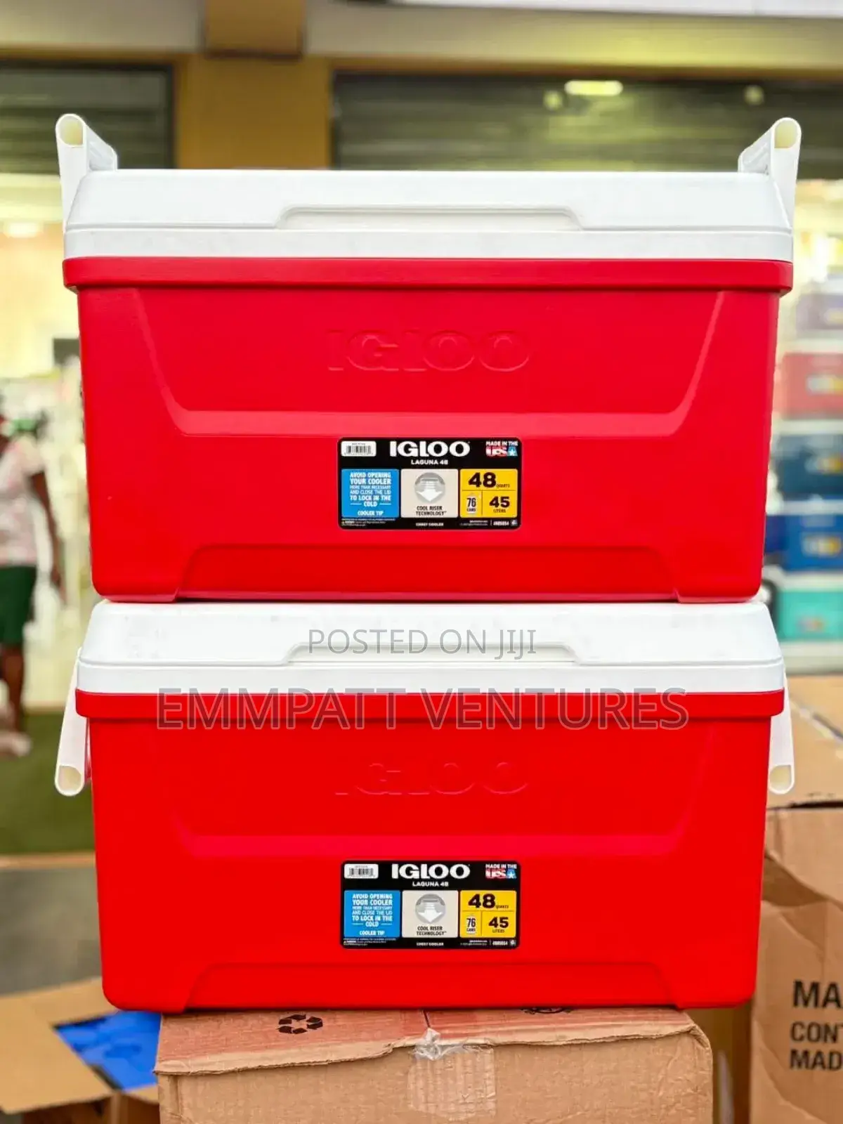 Igloo Ice Chest With 2 Side Handle