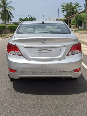 Hyundai Accent 2013 Silver