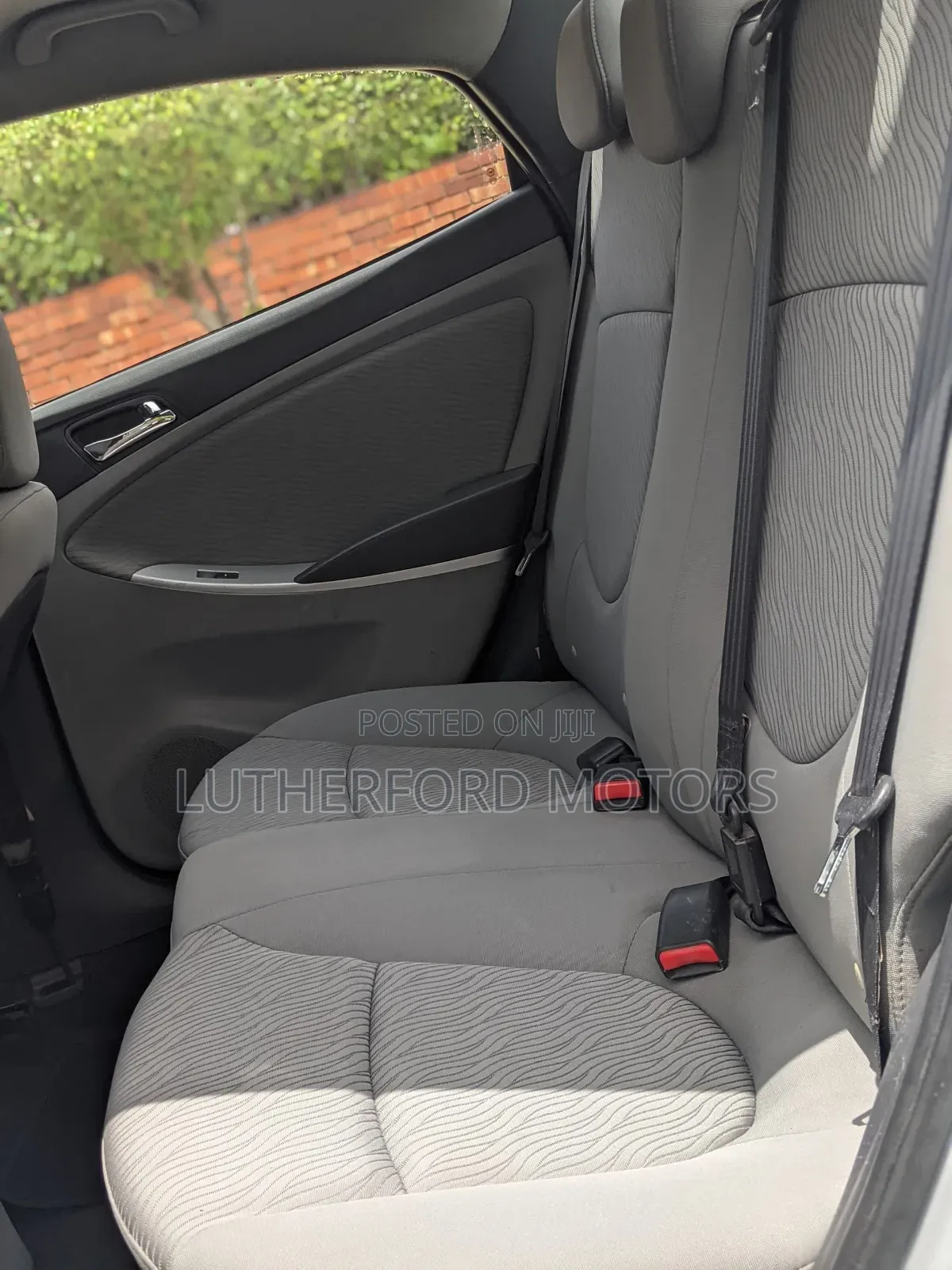 Hyundai Accent 2013 Silver