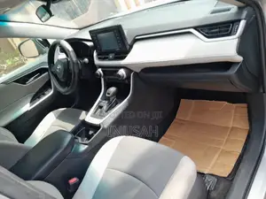 Toyota RAV4 XLE AWD 2020 Gray