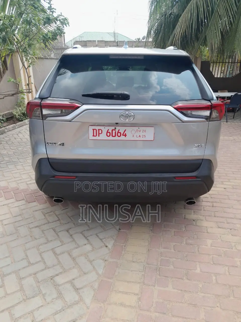 Toyota RAV4 XLE AWD 2020 Gray