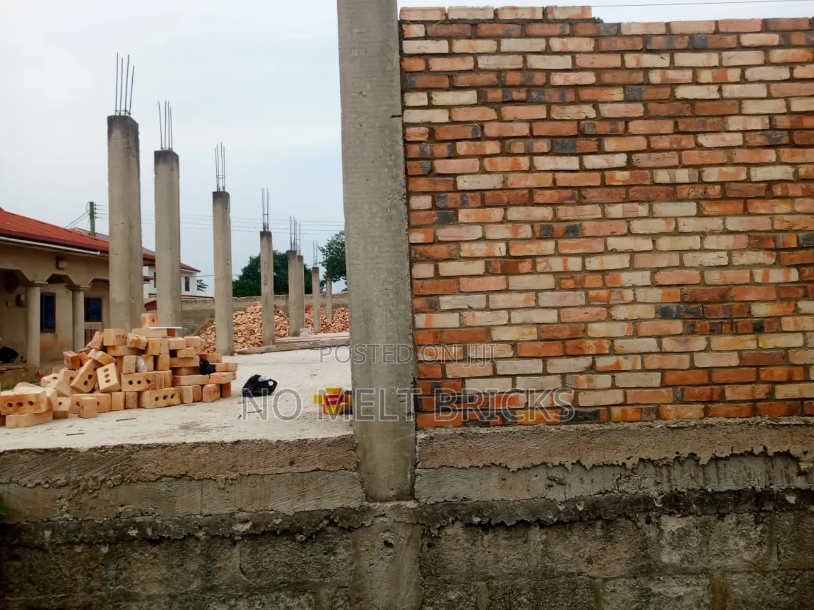 Natural Local Clay Burnt Bricks