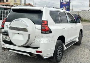 Land Cruiser Prado for Rent