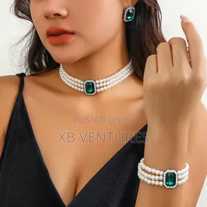 3 Pieces Green Pendant Necklace Bracelet Earrings Set