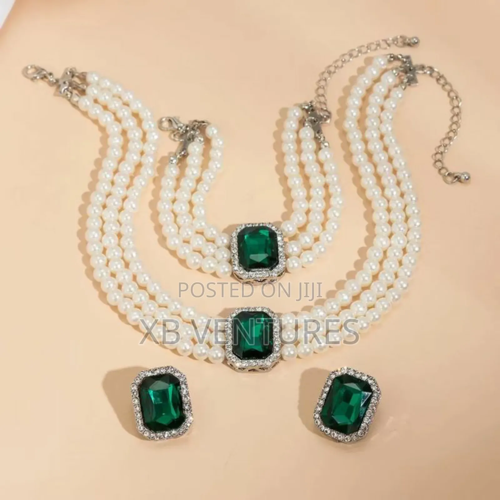 3 Pieces Green Pendant Necklace Bracelet Earrings Set