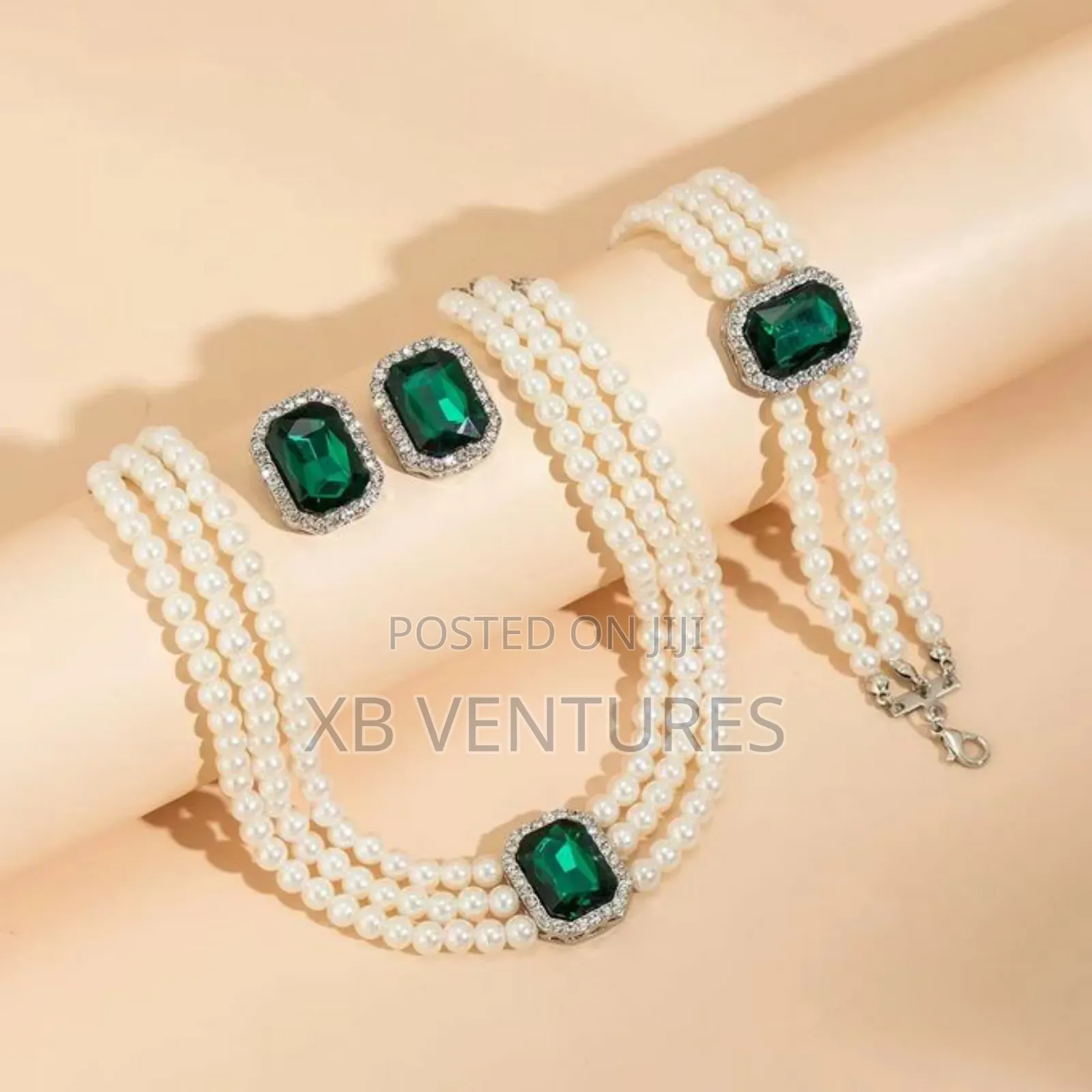 3 Pieces Green Pendant Necklace Bracelet Earrings Set
