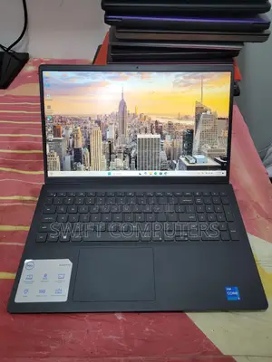 Laptop Dell Inspiron 15 16GB Intel Core I5 SSD 1T