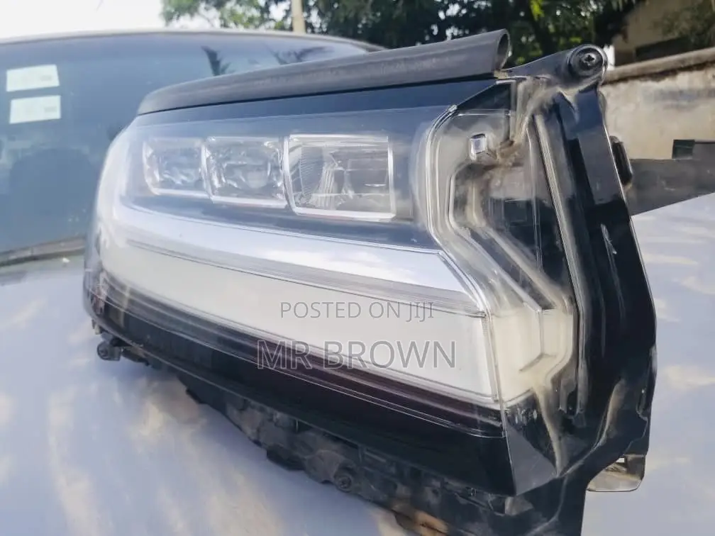 2022 Toyota Landcruiser Head Lights