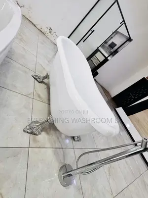 Queens Bathtub_jacuzzilike Bath_shower Bathtub_queen’S Bath