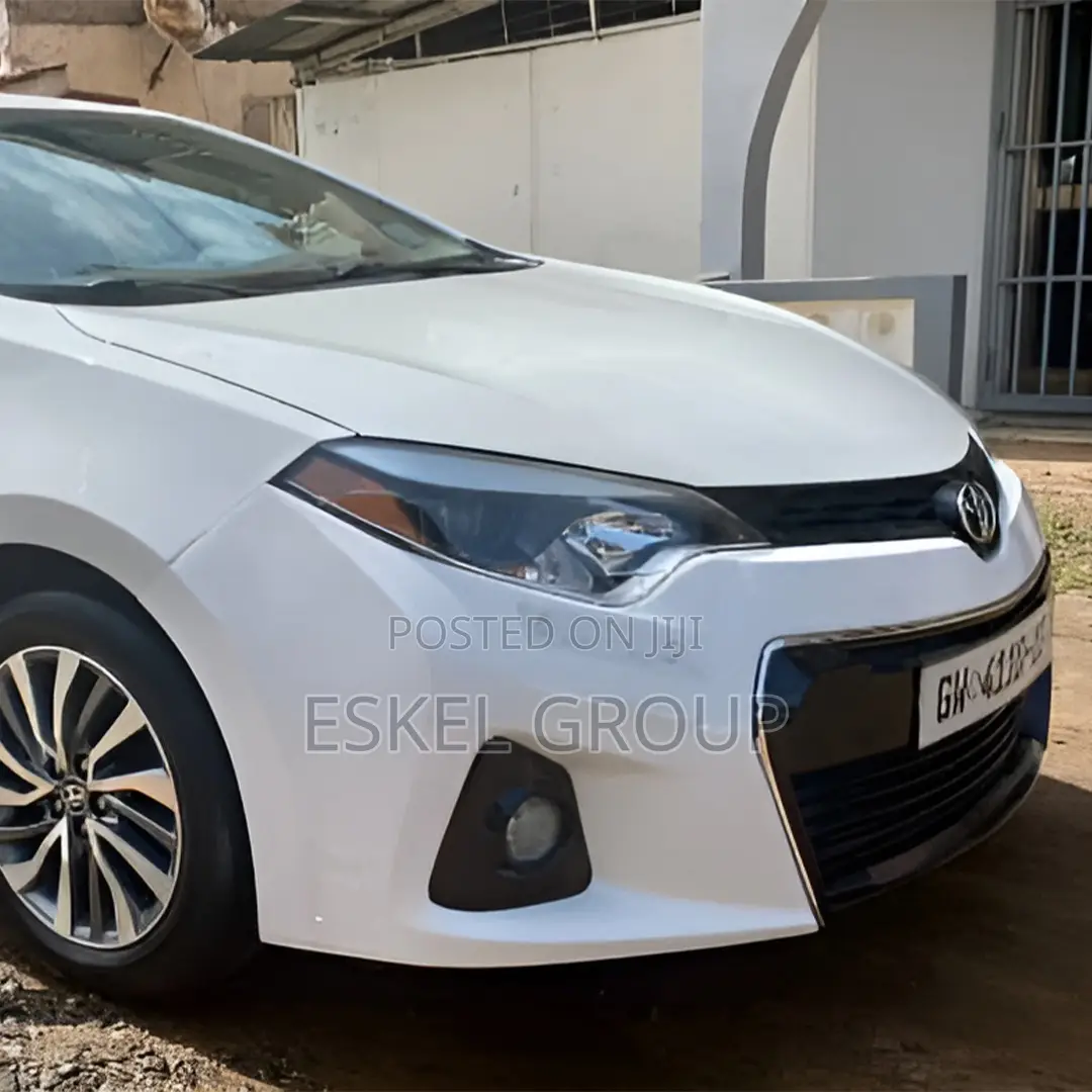 Toyota Corolla for Rent Come With a Driver
