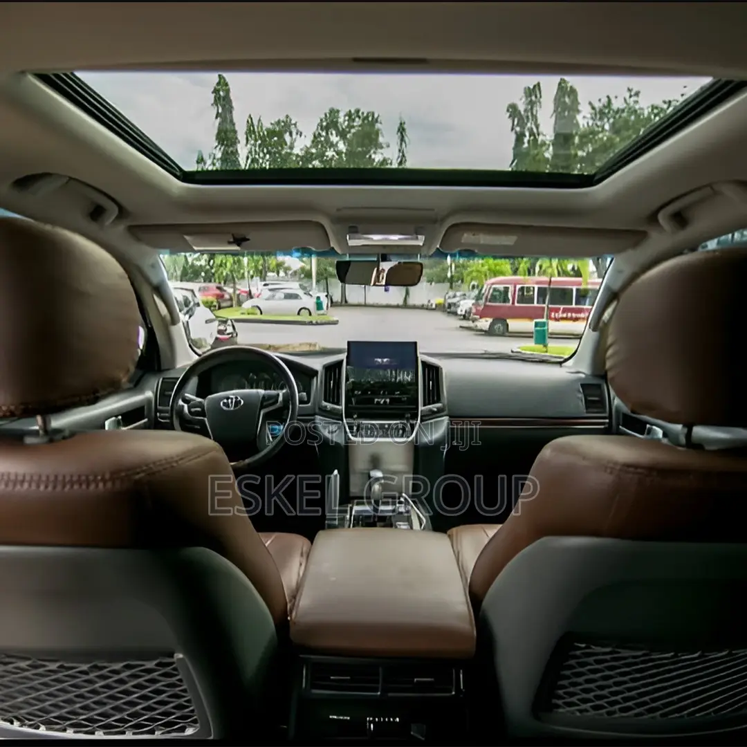Hyundai Santefe For Rent Come With A Driver