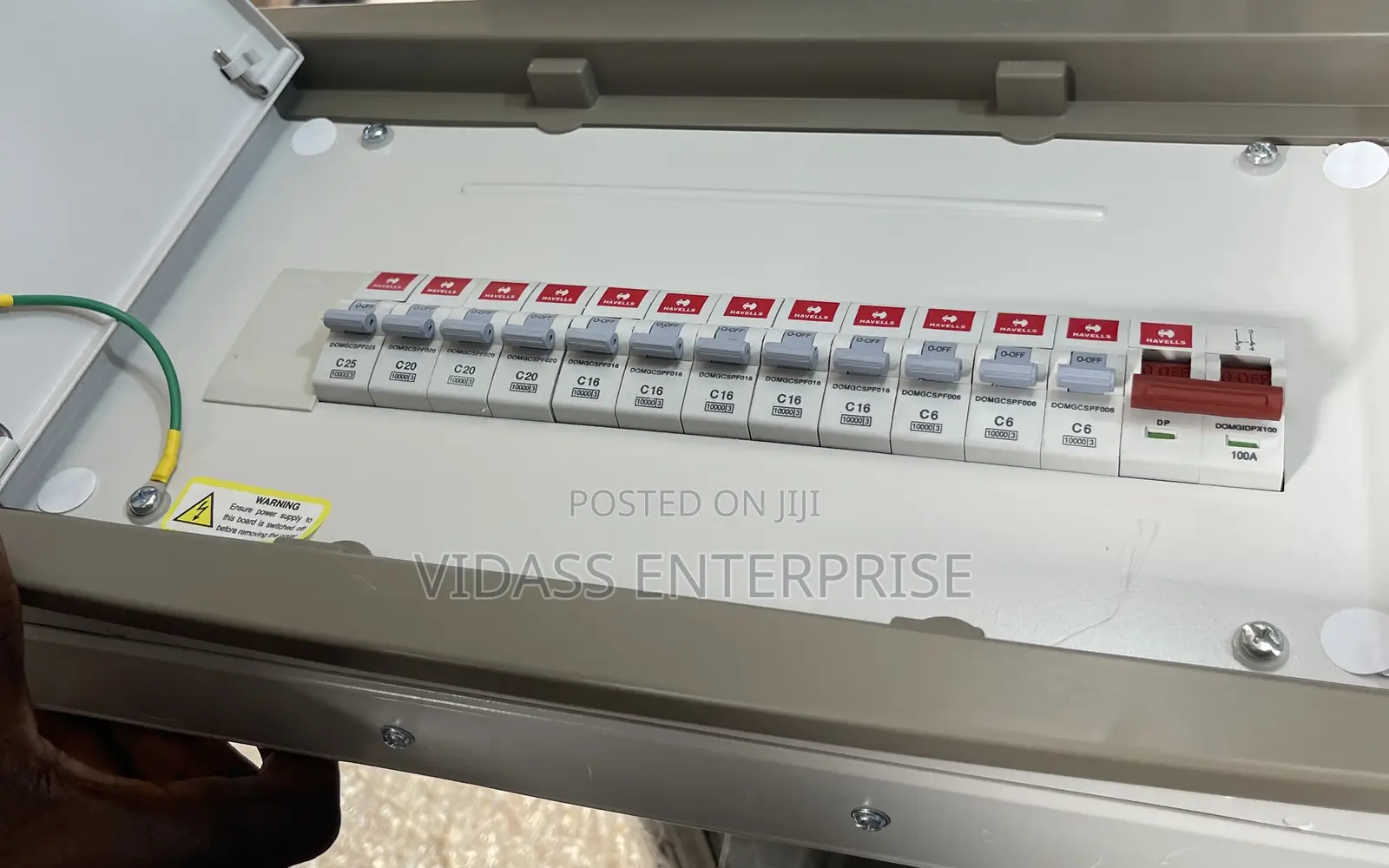 12 Way Single Face Main Switch