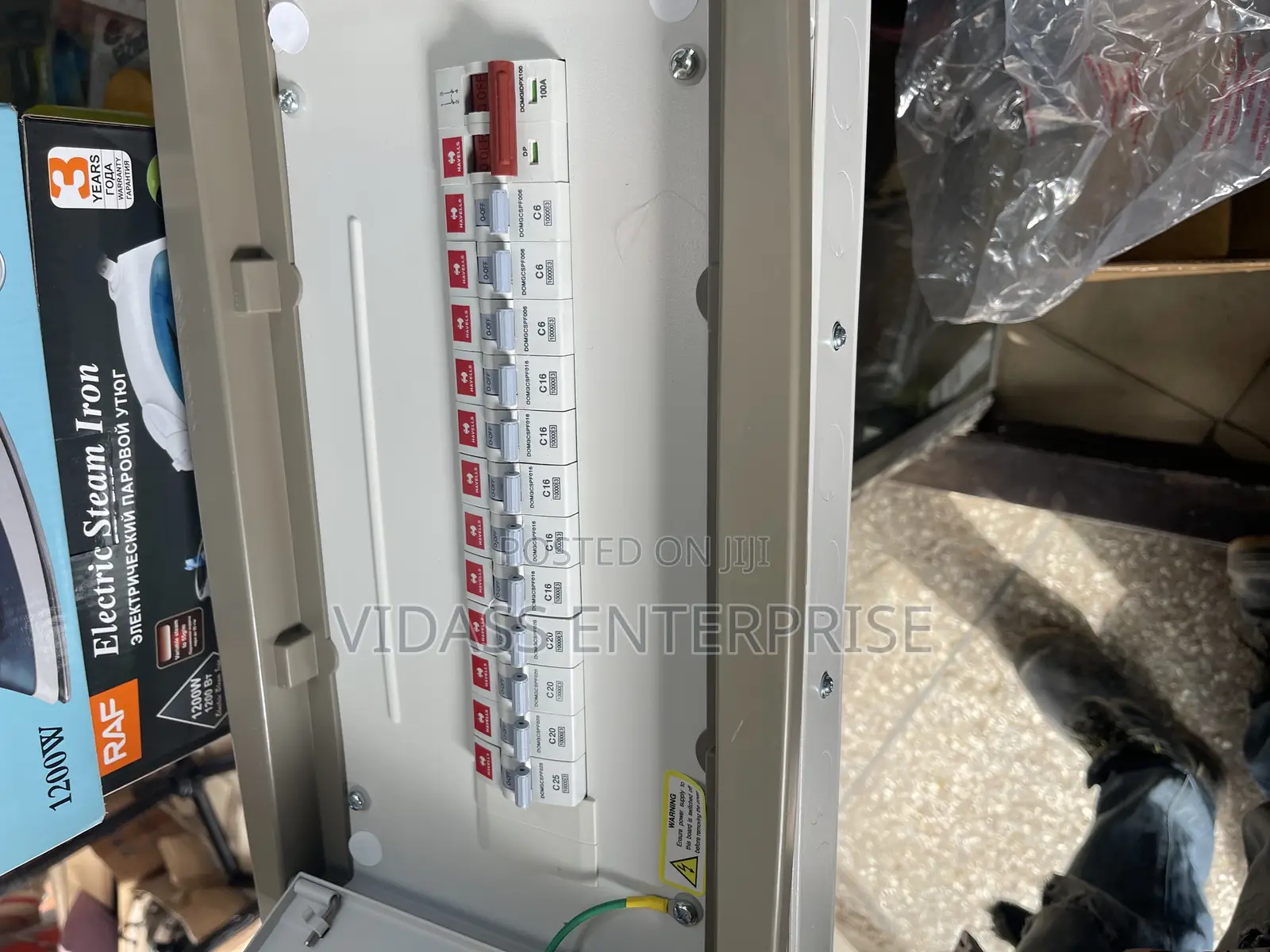 12 Way Single Face Main Switch