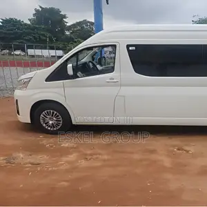 Hiace Bus for Rent Come With a Driver