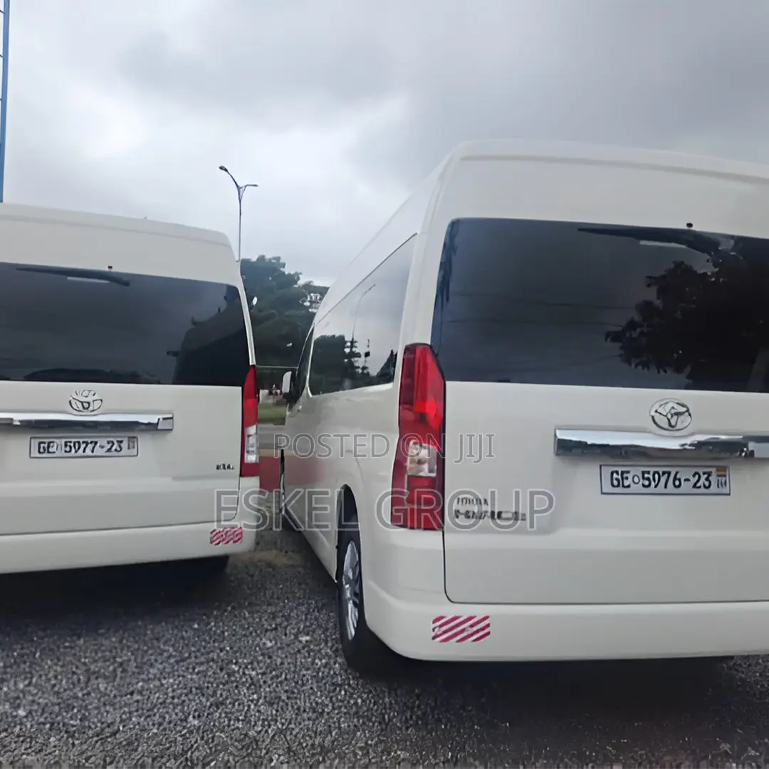 Hiace Bus for Rent Come With a Driver