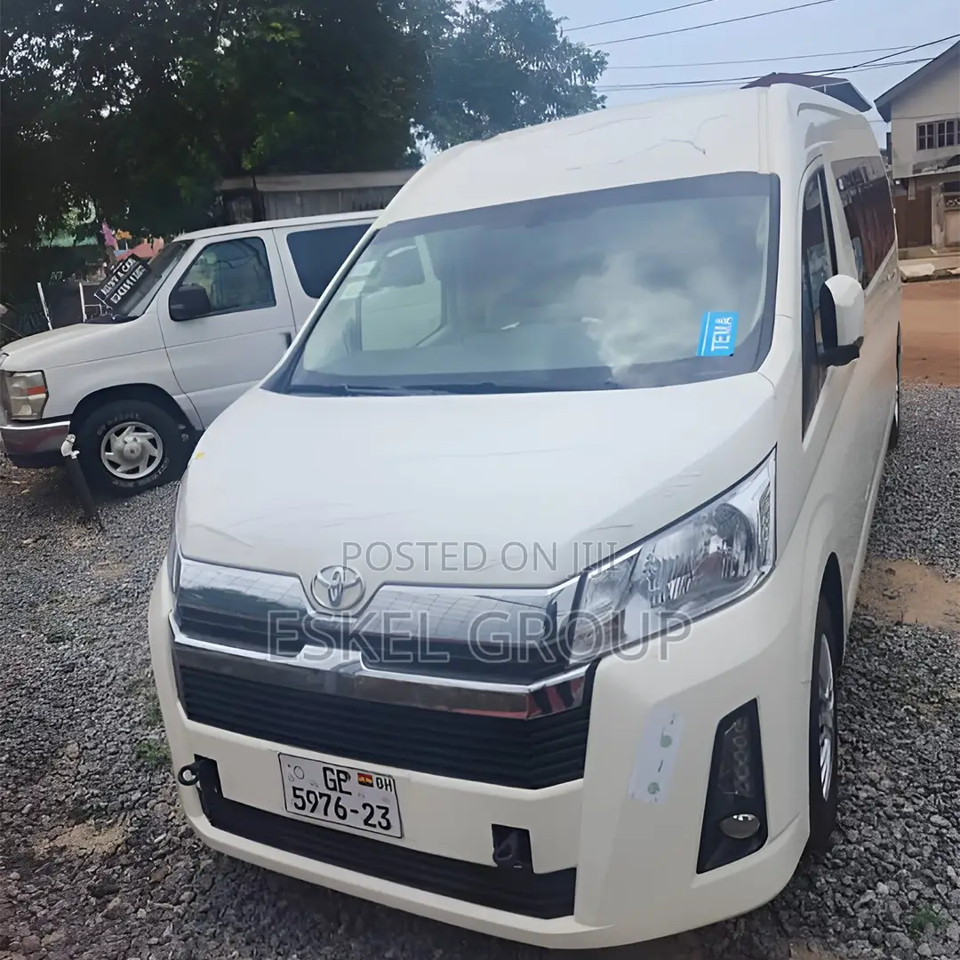 Hiace Bus for Rent Come With a Driver