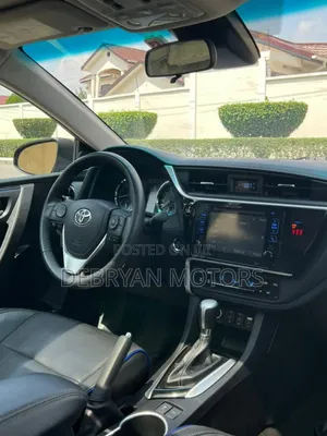 Toyota Corolla XSE (1.8L 4cyl 2A) 2018 Blue