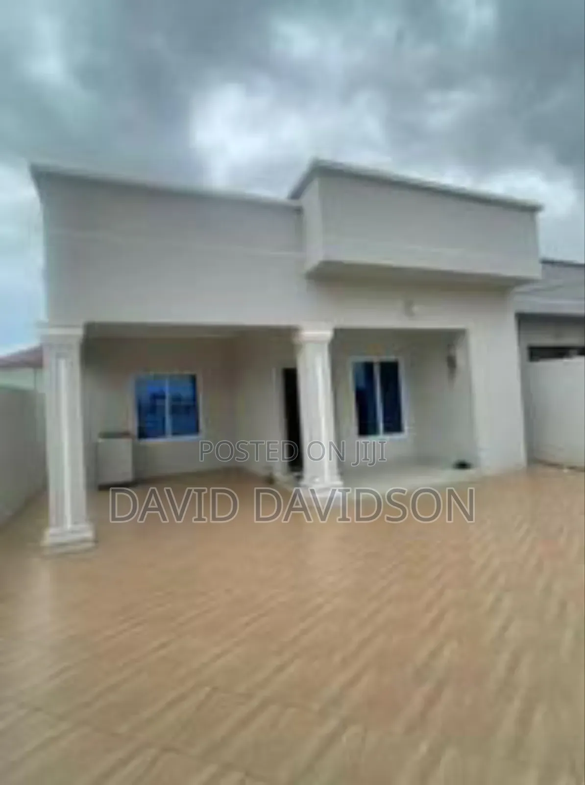 3bdrm House in 3 Bedroom Modern, Tema Metropolitan for sale