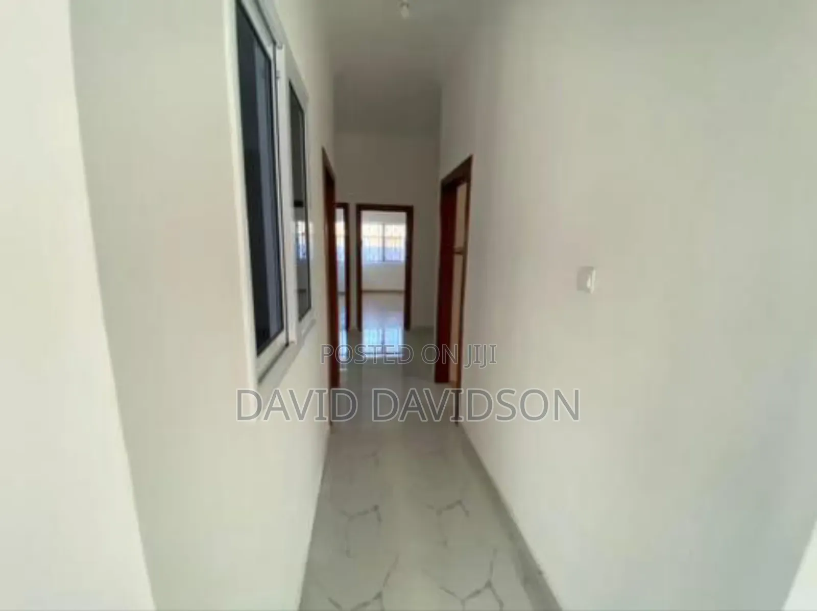 3bdrm House in 3 Bedroom Modern, Tema Metropolitan for sale