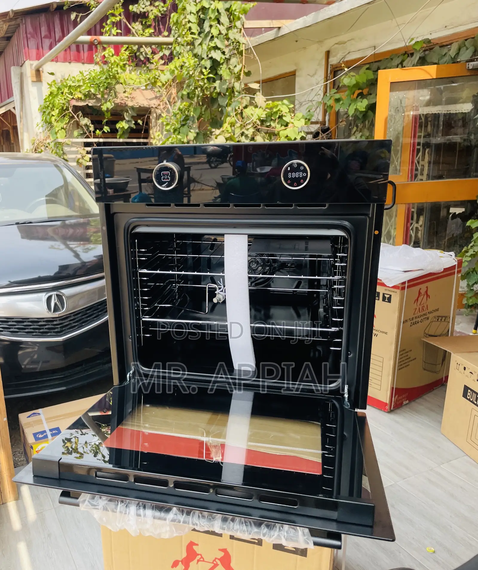 Well Built Kenwood 60cm Electric Oven.