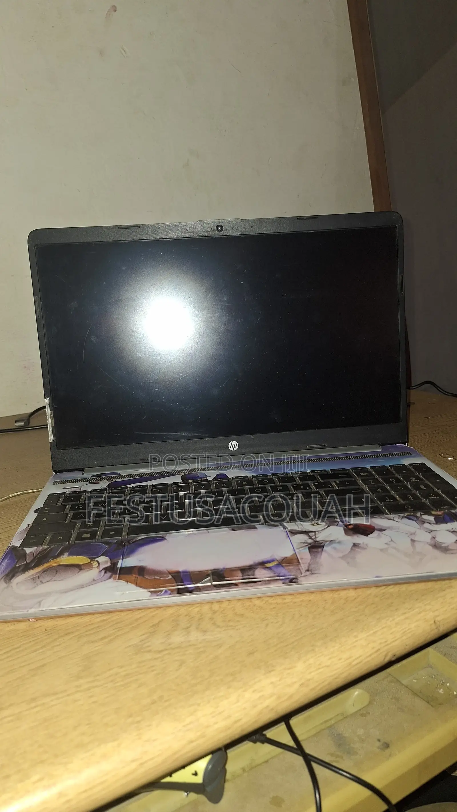 Laptop HP 250 G8 8GB Intel Core i5 SSHD (Hybrid) 500GB