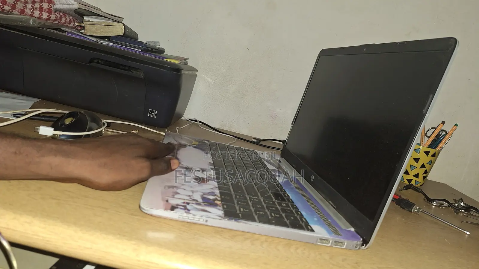 Laptop HP 250 G8 8GB Intel Core i5 SSHD (Hybrid) 500GB