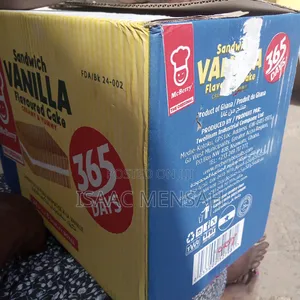 Sandwich Vanilla Cake 24pcs in a Box, Going for Cool Gh30.