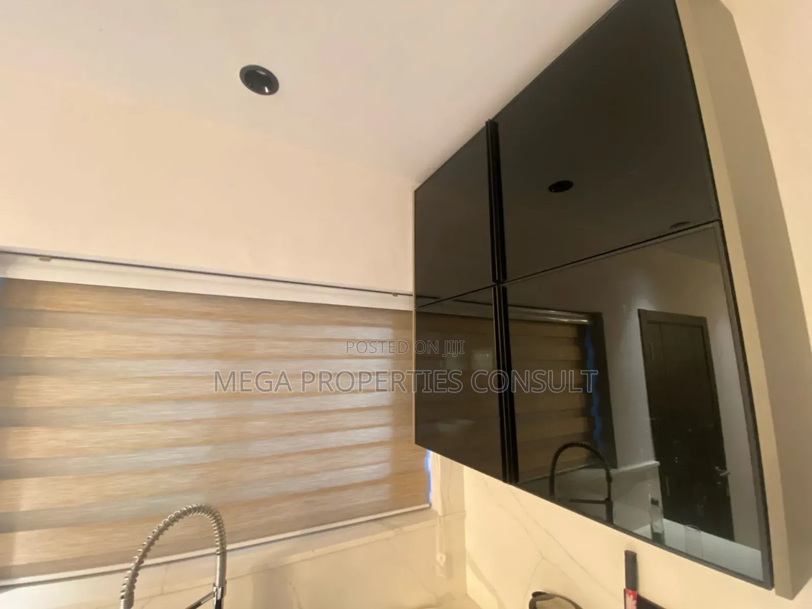 Furnished 3bdrm Townhouse / Terrace in Airport Residential Area