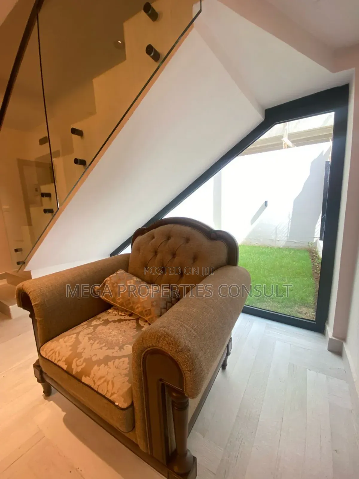Furnished 3bdrm Townhouse / Terrace in Airport Residential Area
