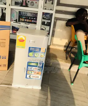 Powerful and Durable Nasco Table Top Fridge(Nasf1-10s).