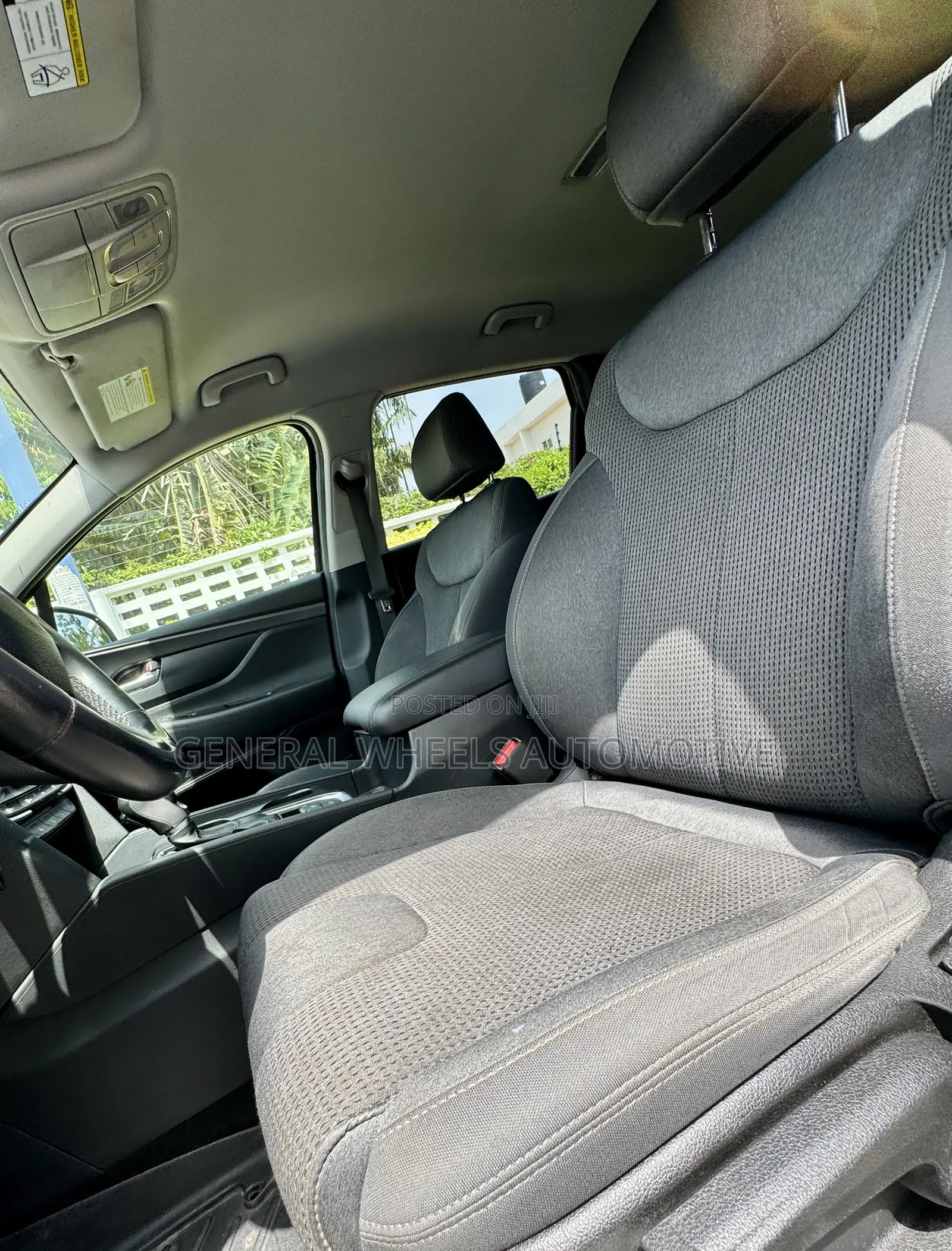 Hyundai Santa Fe SE 2.4 AWD 2019 Black