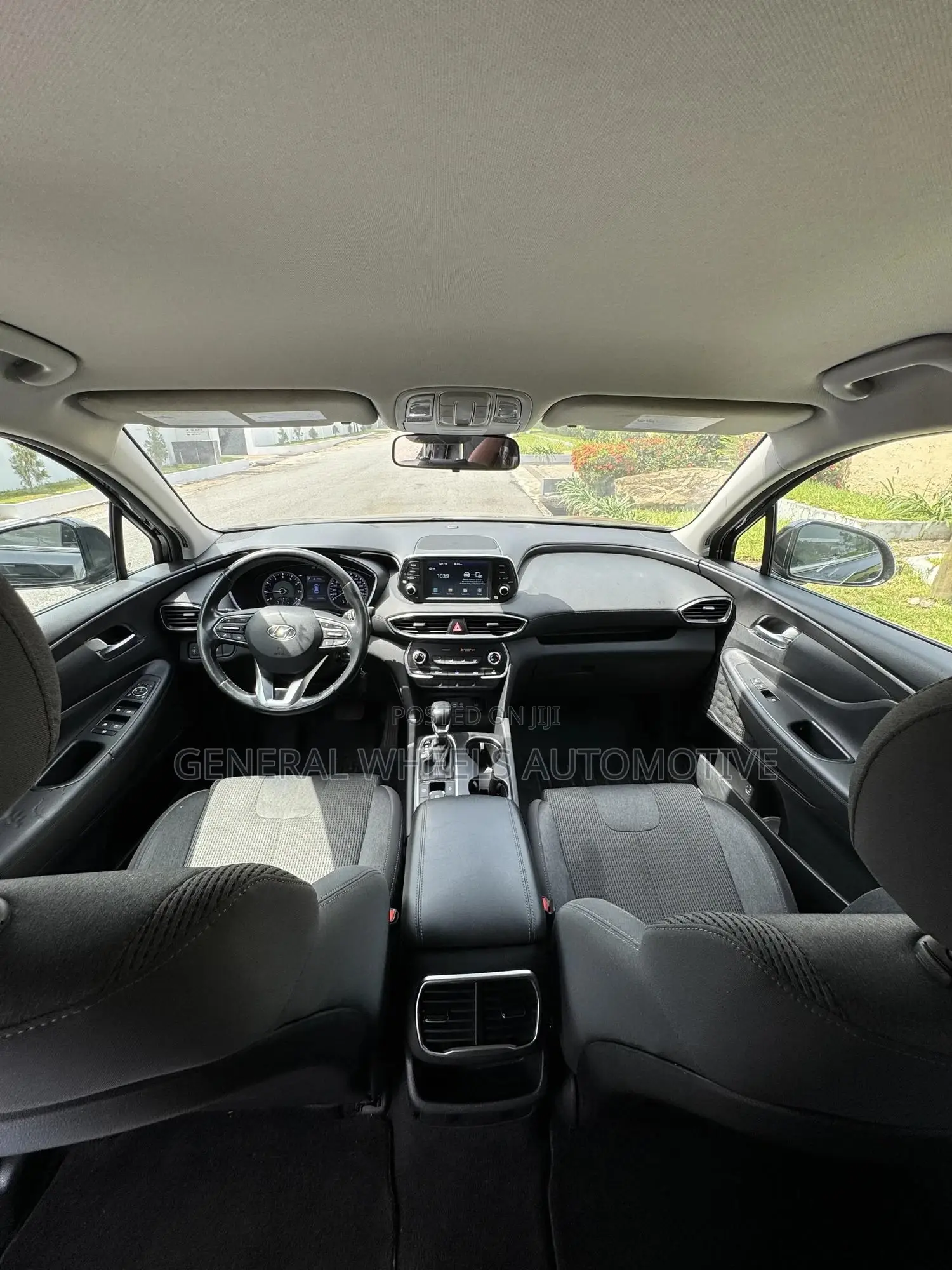 Hyundai Santa Fe SE 2.4 AWD 2019 Black