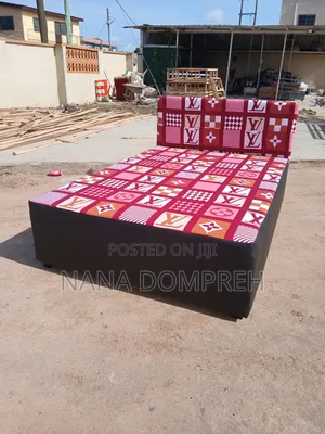 Colourful Lv Inbuilt Double Bed