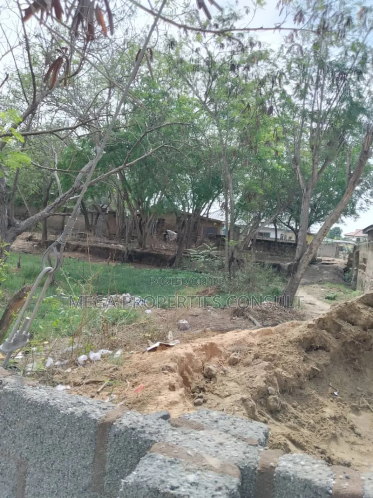 Land for Sale in Lapaz Race Course