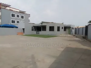 3bdrm Mansion in 3 Bedroom House, Tema Metropolitan for rent