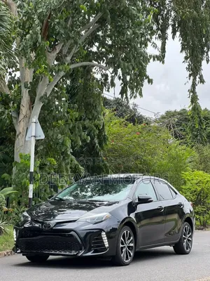 Toyota Corolla SE (1.8L 4cyl 6M) 2019 Black