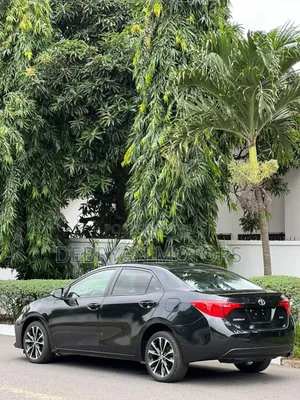 Toyota Corolla SE (1.8L 4cyl 6M) 2019 Black