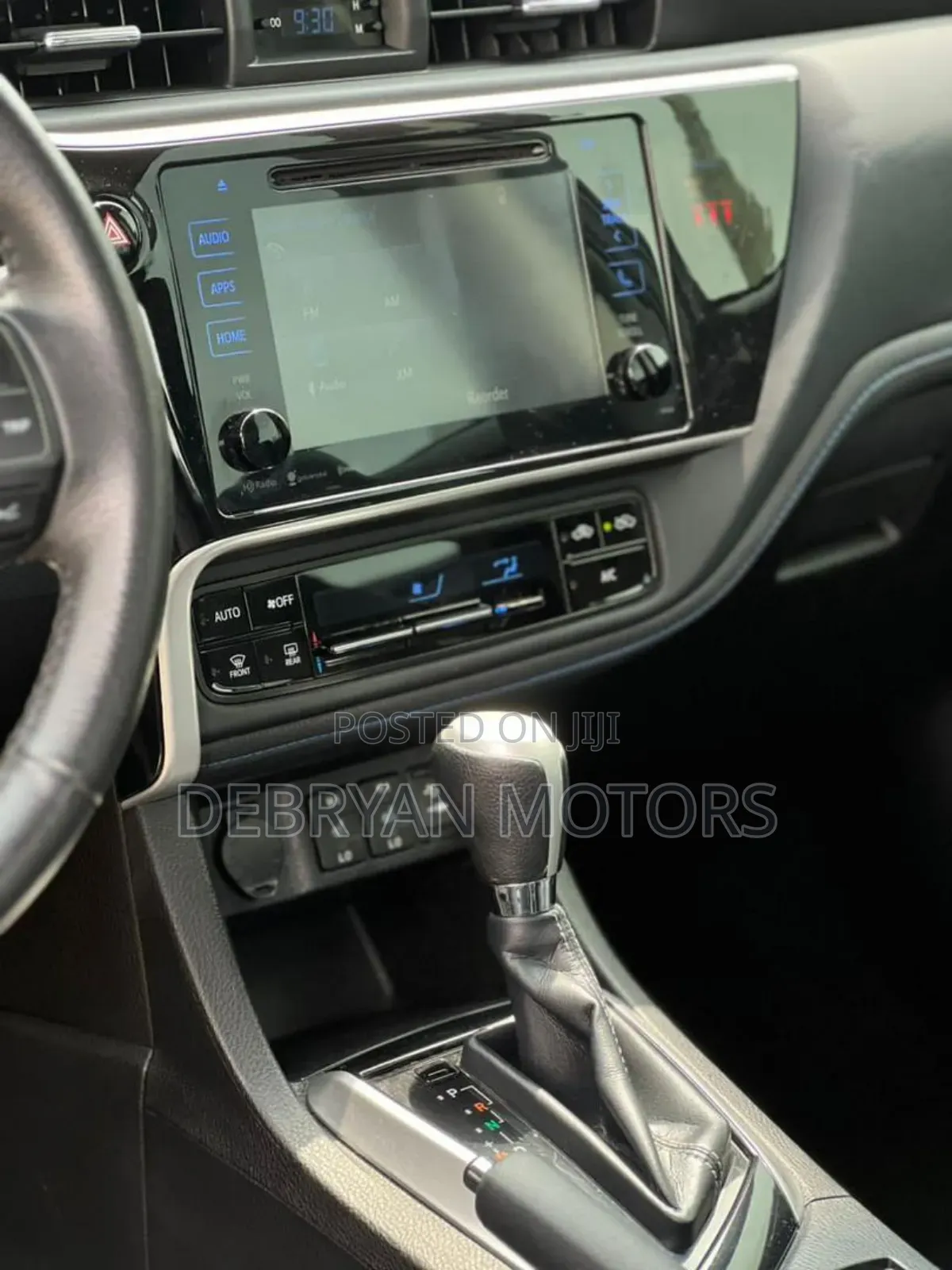 Toyota Corolla SE (1.8L 4cyl 6M) 2019 Black