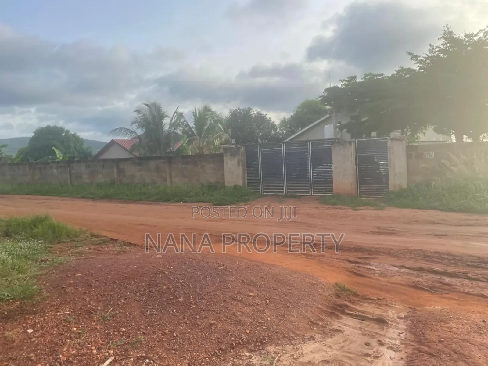 3bdrm Apartment in Dodowa for sale
