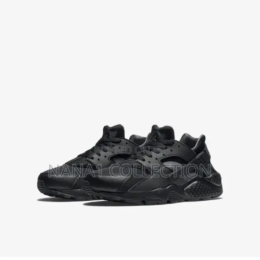 Nike Air Huarache Trainers Triple Black