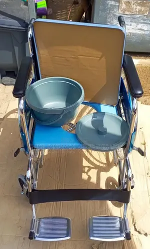 Commode Wheel Chair