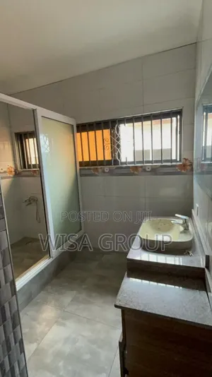 6bdrm Duplex in Wisa Group, Accra Metropolitan for rent