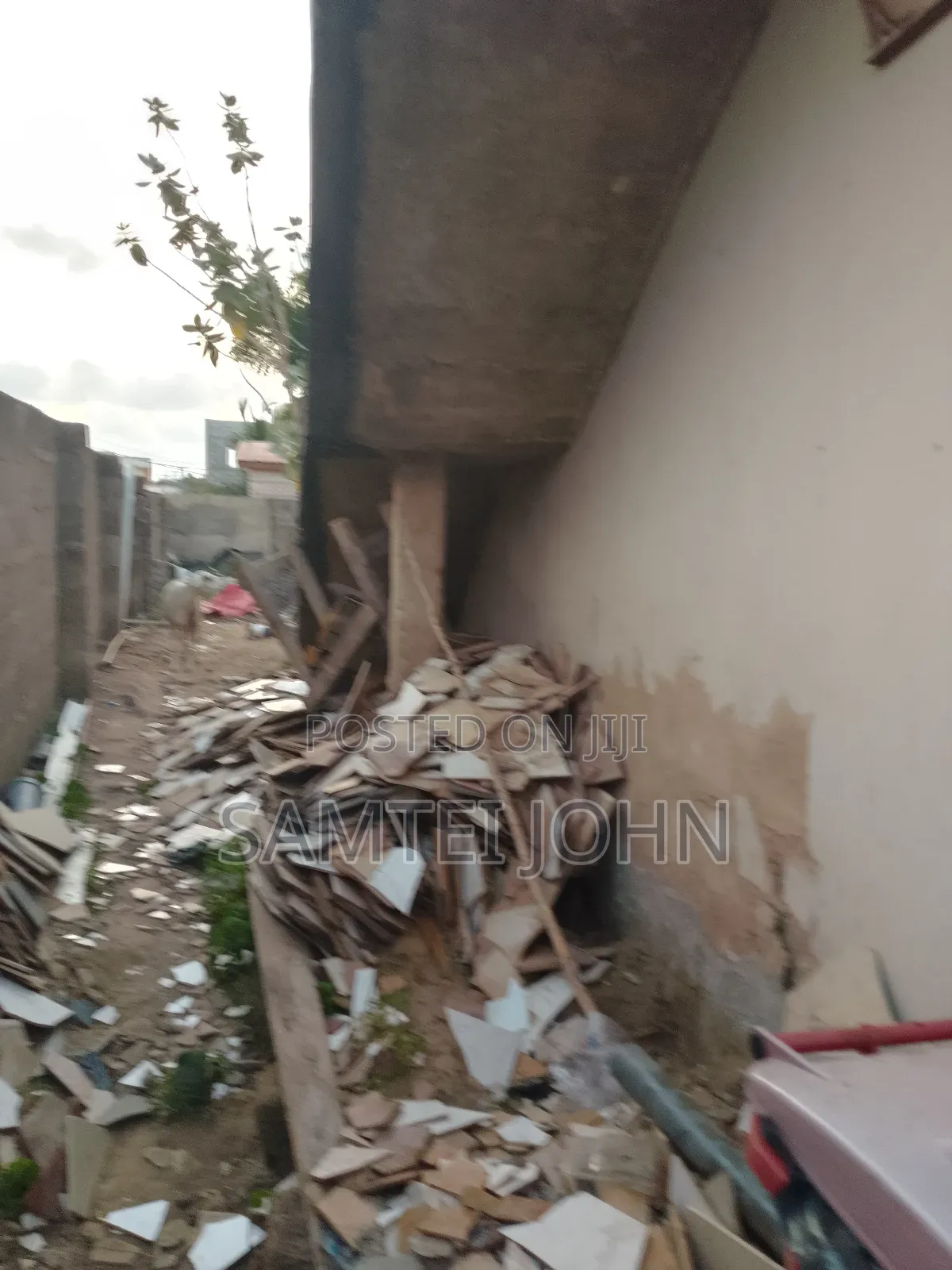 6bdrm Apartment in Sinco Properties, Ashaley Botwe for sale
