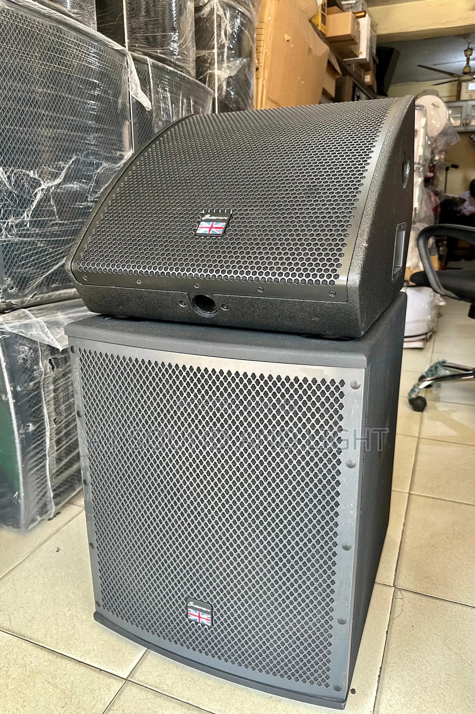 Studiomaster Active Speakers 4-Set [12” Top, 15” Down]