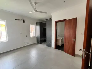 3bdrm House in Community 18 Area, Spintex for sale