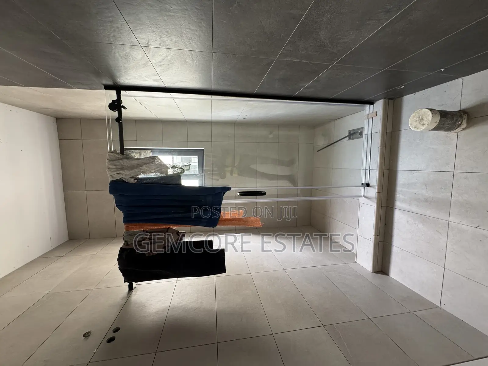 4bdrm House in School Junction, Ashaley Botwe for sale